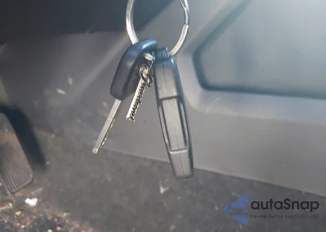 2018 Chevrolet Silverado 1500 2Lt z USA, uszkodzony, nr VIN 3GCUKREC8JG276023